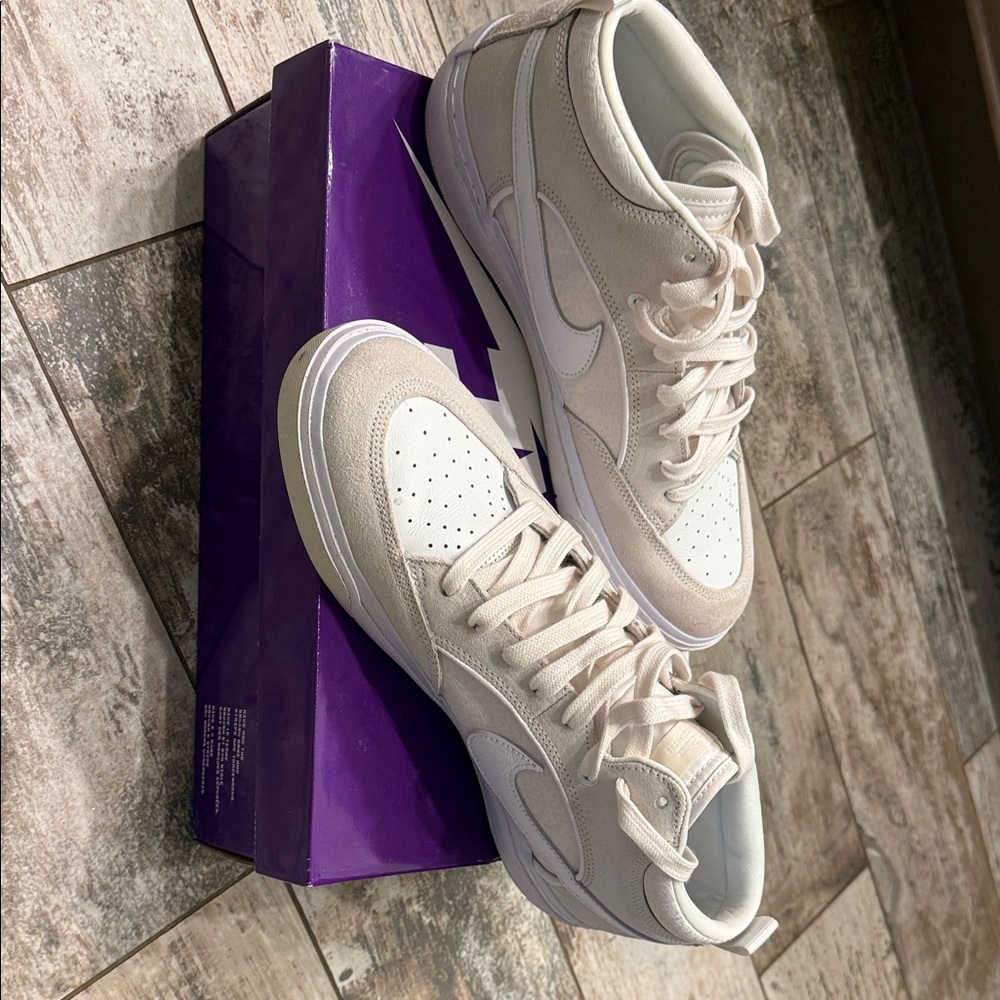 Nike SB React Leo Off-White Sneakers